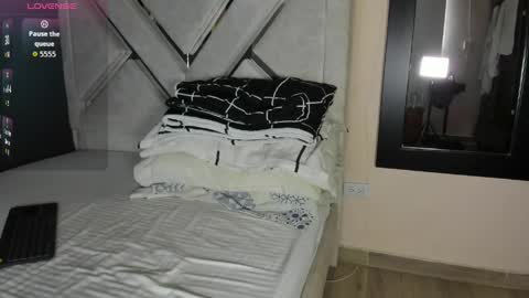 Antonio  online show from 04-04-26, 02:25