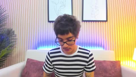 Antonio online show from 12-01-25, 01:16