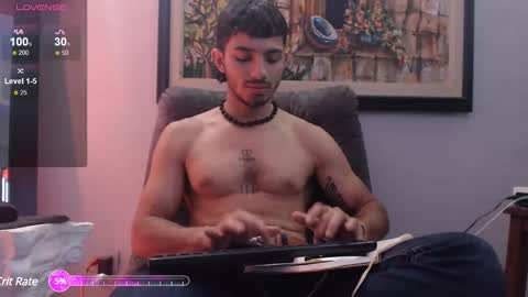 Snapshot of antoniocuervo chatting on 12-10-24, 12:38 Hadez online show from 12-10-24, 12:38