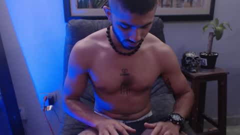 Snapshot of antoniocuervo chatting on 12-27-24, 01:50 Hadez online show from 12-27-24, 01:50