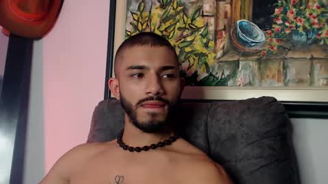 Snapshot of antoniocuervo chatting on 01-11-25, 04:16 Hadez online show from 01-11-25, 04:16