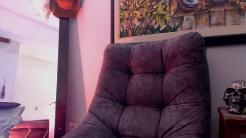 Snapshot of antoniocuervo chatting on 01-25-25, 07:39 Hadez online show from 01-25-25, 07:39