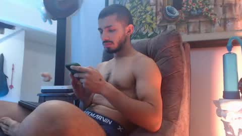 Snapshot of antoniocuervo chatting on 02-19-25, 12:22 Hadez online show from 02-19-25, 12:22