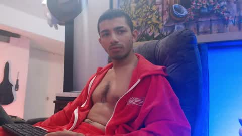 Snapshot of antoniocuervo chatting on 03-02-25, 01:16 Hadez online show from 03-02-25, 01:16