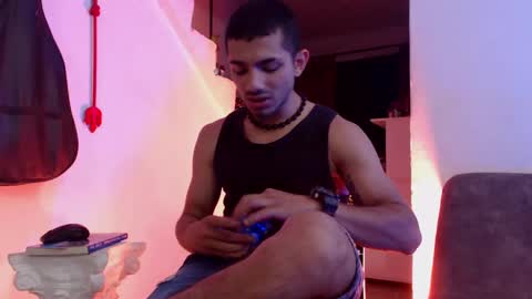 Snapshot of antoniocuervo chatting on 03-03-25, 12:04 Hadez online show from 03-03-25, 12:04