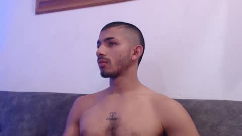 Snapshot of antoniocuervo chatting on 03-11-25, 12:17 Hadez online show from 03-11-25, 12:17