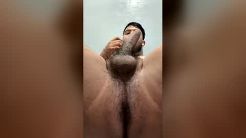 Snapshot of antoniog05 chatting on 04-17-26, 02:53 antoniog05 online show from 04-17-26, 02:53