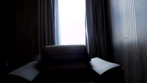 Snapshot of antoniovalentinidiamond chatting on 07-03-26, 01:17 HI My name is Antonio online show from 07-03-26, 01:17