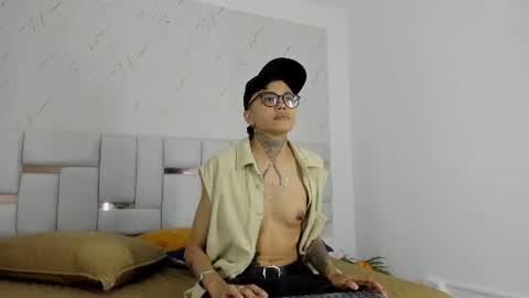 antony_d_ossa online show from 06-25-26, 08:02