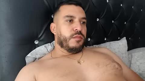 Snapshot of antony_gar chatting on 03-04-25, 02:21 Antony online show from 03-04-25, 02:21