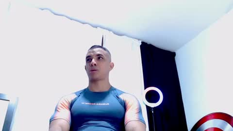 Snapshot of antonywebb94 chatting on 06-08-26, 11:27 Instagram miguelangel1802 online show from 06-08-26, 11:27