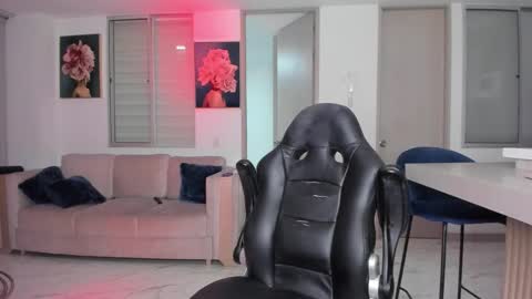 Maria Antonia online show from 02-18-25, 02:49