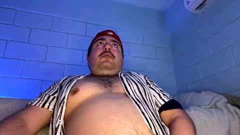 Snapshot of anuarfox chatting on 02-18-25, 07:21 AnuarFox online show from 02-18-25, 07:21