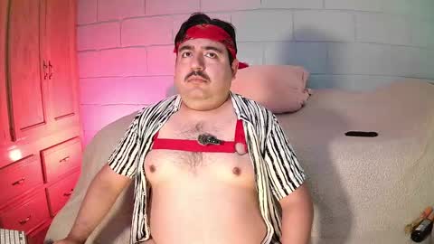 Snapshot of anuarfox chatting on 09-13-25, 07:52 AnuarFox online show from 09-13-25, 07:52