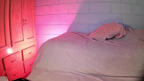 AnuarFox online show from 02-10-26, 07:56