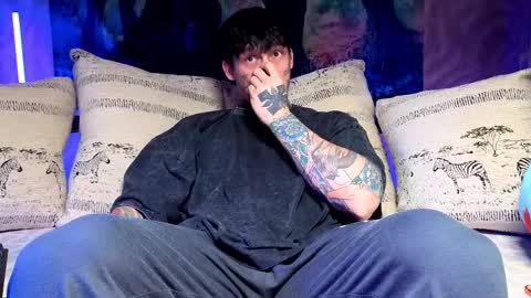 Tom online show from 01-11-26, 05:45