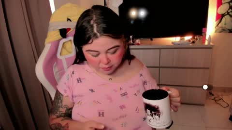   Independent model  online show from 04-08-26, 05:46