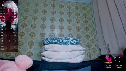 Snapshot of anya_weisz chatting on 02-02-25, 10:28 Camila online show from 02-02-25, 10:28