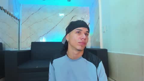 anyelo_sexyhot online show from 10-12-25, 01:10