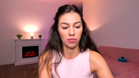 Anysa Smith online show from 02-15-26, 07:51