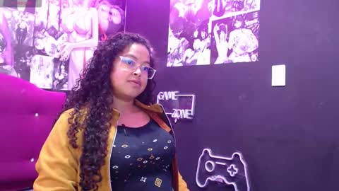 Snapshot of anyuska35 chatting on 12-04-25, 12:36 Any online show from 12-04-25, 12:36