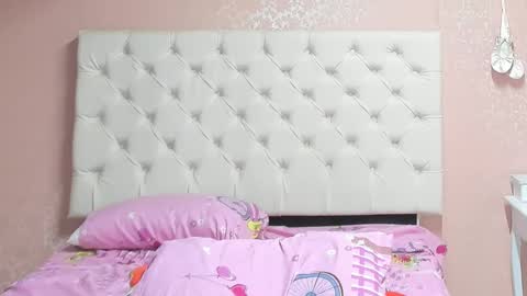 Aome Rainbow online show from 01-15-25, 08:48