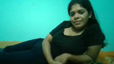 Snapshot of apa142817 chatting on 05-15-26, 07:59 Aparalux online show from 05-15-26, 07:59