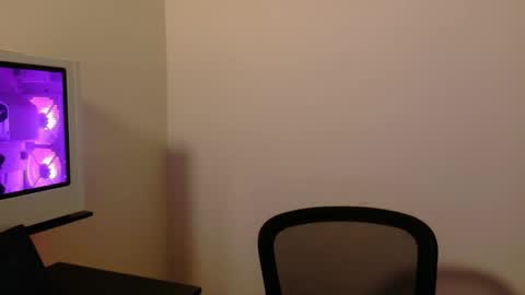 Snapshot of apachewithawebcam chatting on 09-23-25, 11:08 ApacheWithWebcam online show from 09-23-25, 11:08