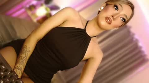 Snapshot of aphrodite_may chatting on 06-05-26, 12:50 kathryn online show from 06-05-26, 12:50