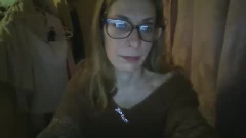 Snapshot of aphrodity_rox chatting on 06-05-26, 10:26 Aphrodity Rox online show from 06-05-26, 10:26