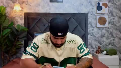 Apolo online show from 11-12-25, 08:41