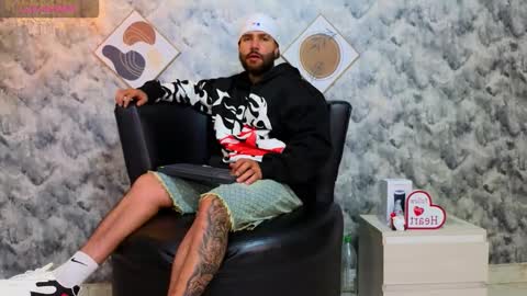 Apolo online show from 03-06-26, 09:55