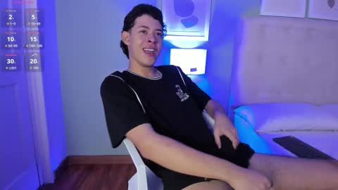 Snapshot of apoloricci chatting on 02-04-26, 08:58 Apolo twink online show from 02-04-26, 08:58