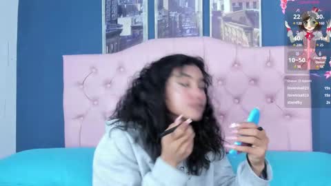 sofi y kevin online show from 03-04-25, 08:24