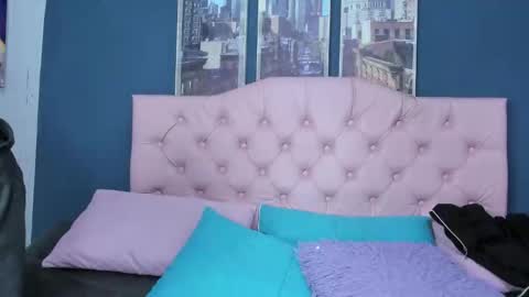 sofi y kevin online show from 09-19-25, 02:02