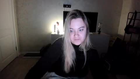 appleyummybuns online show from 11-11-25, 04:12