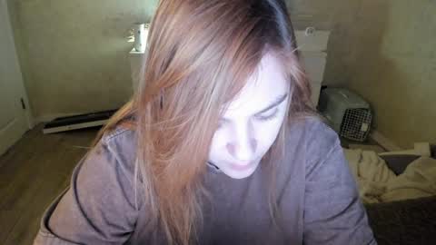 appleyummybuns online show from 04-21-26, 04:41