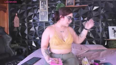 Snapshot of appril_foxx chatting on 02-17-26, 01:18 apprilfoxx online show from 02-17-26, 01:18