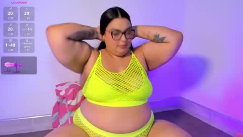 Snapshot of apriilpeach_ chatting on 05-11-26, 08:17 Maria online show from 05-11-26, 08:17