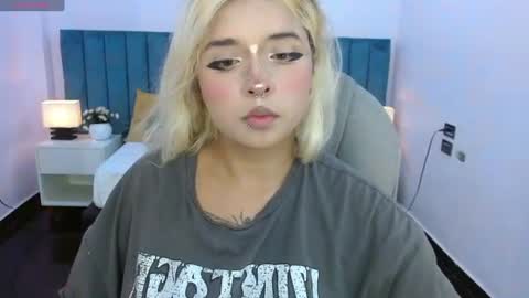 Snapshot of april__bunny chatting on 07-02-26, 09:21 April Bunny online show from 07-02-26, 09:21