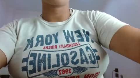 Snapshot of april__bunny chatting on 07-14-26, 08:36 April Bunny online show from 07-14-26, 08:36