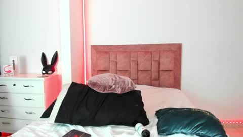 april collinsxx online show from 05-15-26, 11:12