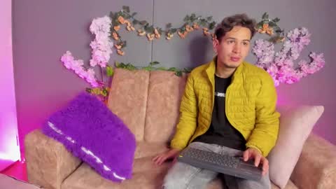 Snapshot of april_nick299 chatting on 03-06-25, 01:27 april_nick299 online show from 03-06-25, 01:27