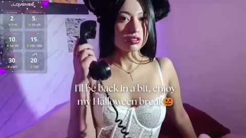 A P R I L online show from 10-12-25, 12:15