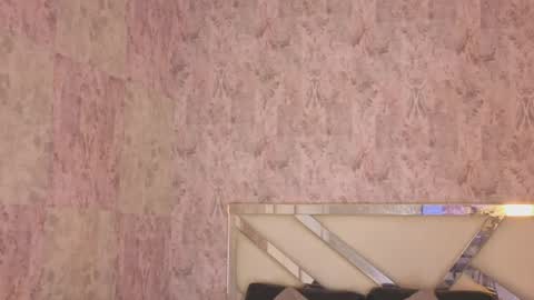 Isabella online show from 04-27-26, 08:18