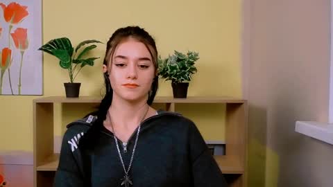 Snapshot of aprillswift_ chatting on 12-21-24, 12:42 Aprill online show from 12-21-24, 12:42