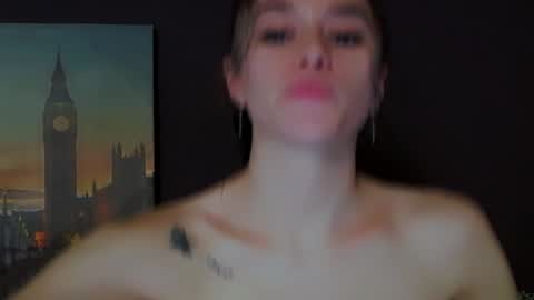 Snapshot of aprillswift_ chatting on 01-20-25, 03:50 Aprill online show from 01-20-25, 03:50