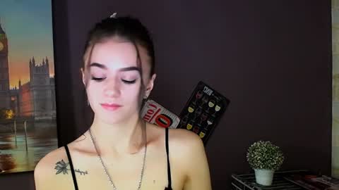 Snapshot of aprillswift_ chatting on 01-21-25, 02:05 Aprill online show from 01-21-25, 02:05