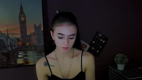 Snapshot of aprillswift_ chatting on 01-22-25, 02:03 Aprill online show from 01-22-25, 02:03