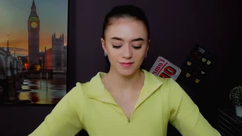 Snapshot of aprillswift_ chatting on 01-25-25, 02:14 Aprill online show from 01-25-25, 02:14